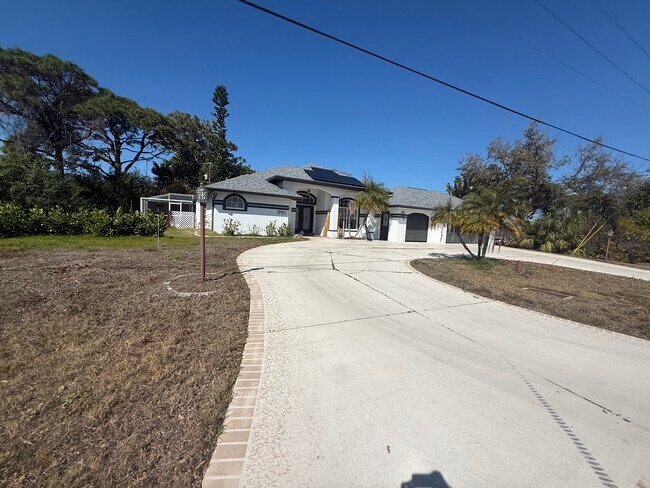 Frente de la casa - 5780 Osprey Rd