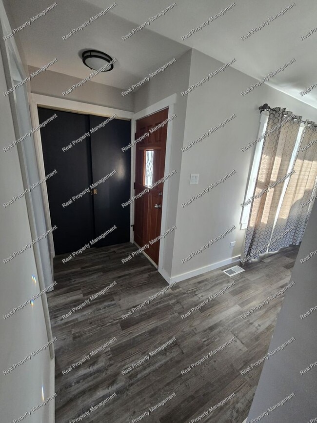 Foto del edificio - Updated 3 Bedroom Ranch