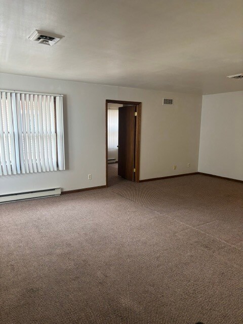 Foto del edificio - 8641 S Market Pl