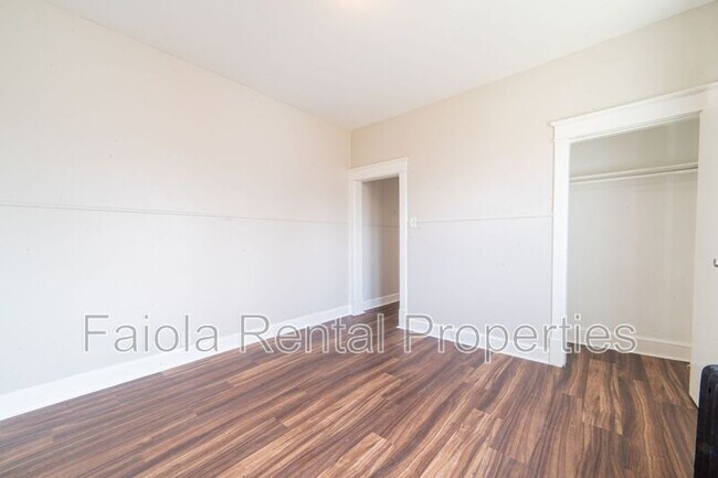 Foto del edificio - 426 W Peach St