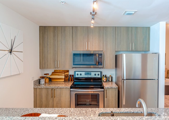2 BDR / 2 BA - 986 Sq Ft - Columbus on Fifth