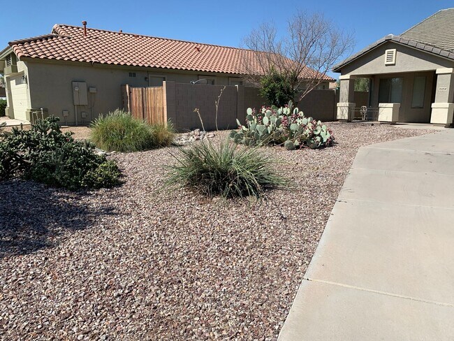 Building Photo - COMING SOON! Beautifu;l 4Bed/2.5Bath, Private Pool Home!