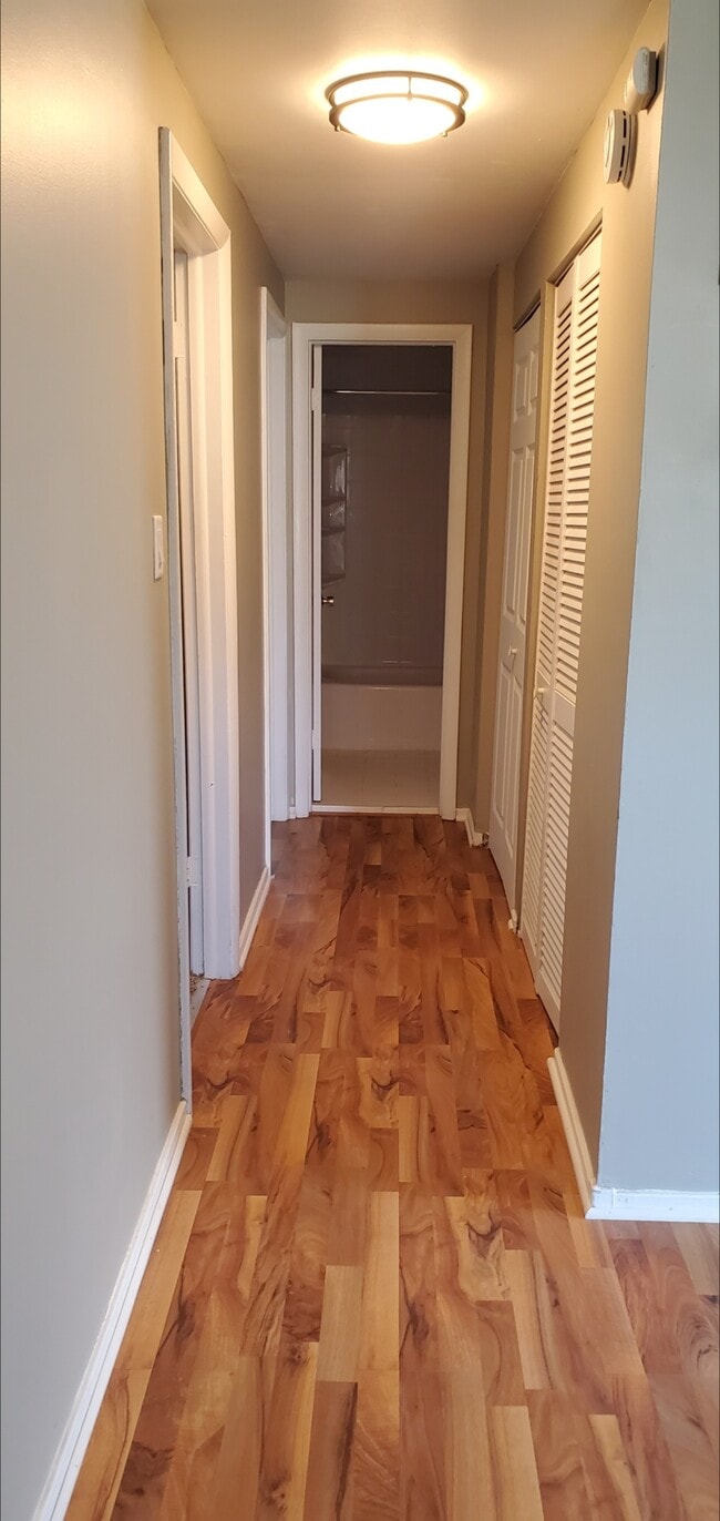Hallway - 16560 Honore Ave