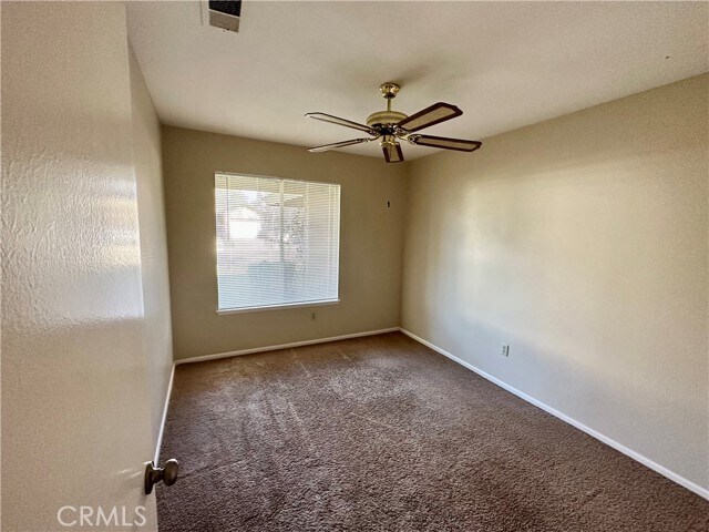 Foto del edificio - 7050 Fireside Dr