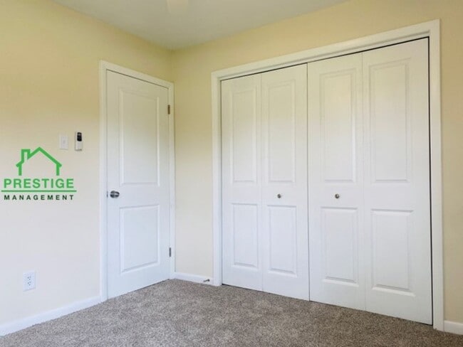 Building Photo - 2 Bedroom Hammond Home With Central Air