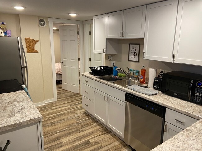 Photo - 101 Hanover St Apartments