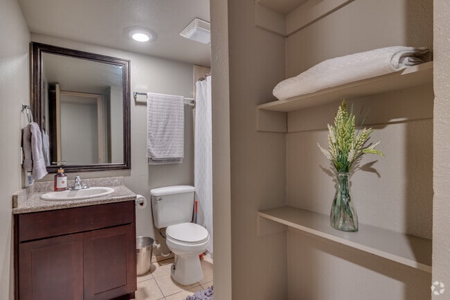 1BR, 1.5BA-765SF - The Cottages at Hefner Road