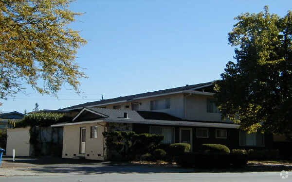Building Photo - 1170 Leigh Ave