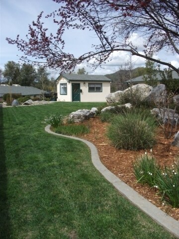 Building Photo - Hillcrest House Apartments