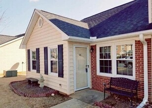 Building Photo - 126 Trailside Ln