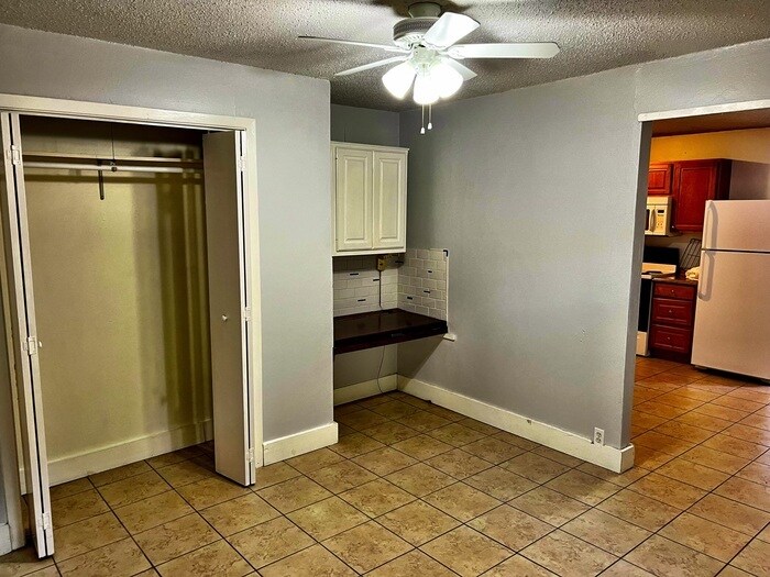 Foto del edificio - 1900 Alguno Rd