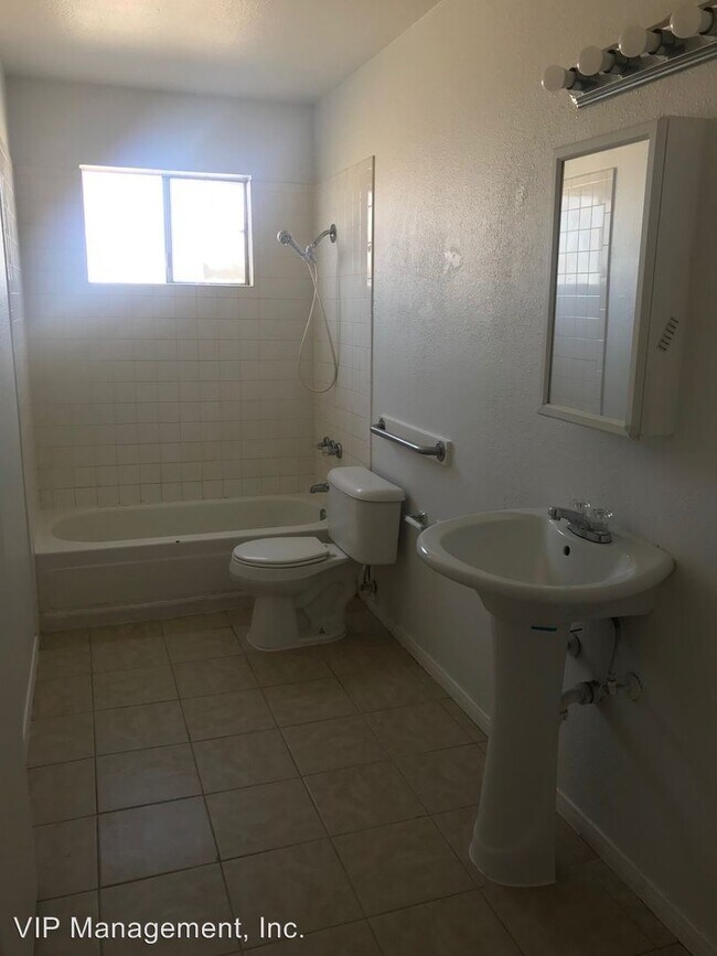Foto del edificio - 11621 Lee Ave