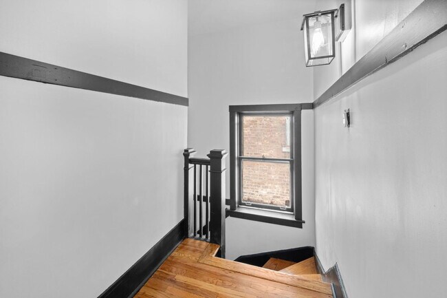 Building Photo - 1031 N Drake Ave