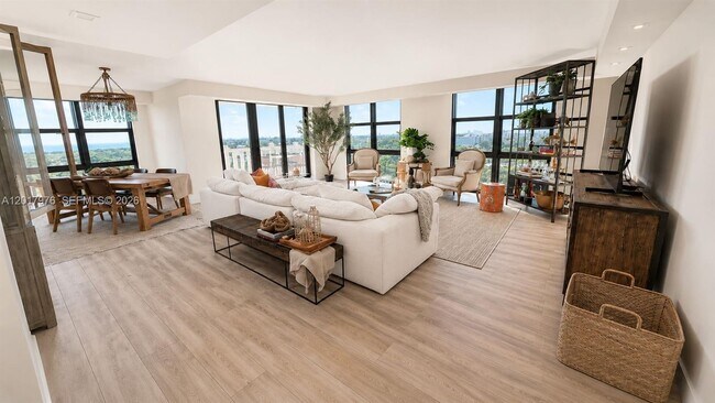 Building Photo - 1121 Crandon Blvd