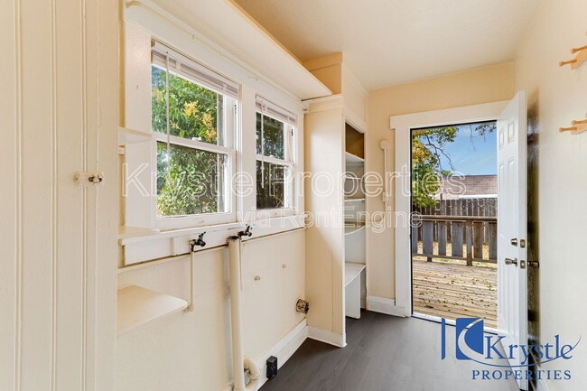 Building Photo - 126 Contra Costa St