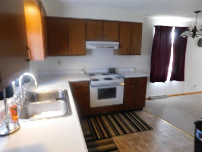 Foto del edificio - 71200 Sharon Rd