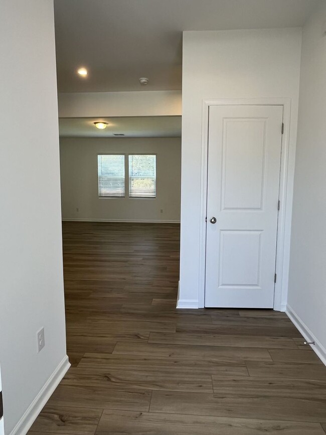 Building Photo - Brand New 4 Bed home in Concord