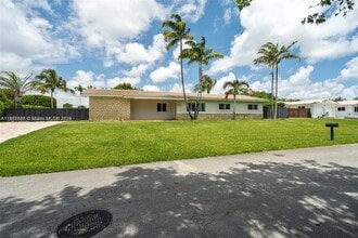 Building Photo - 10841 SW 127th St