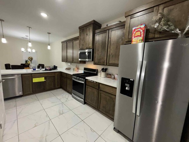 Building Photo - 5821 Colegio Ln