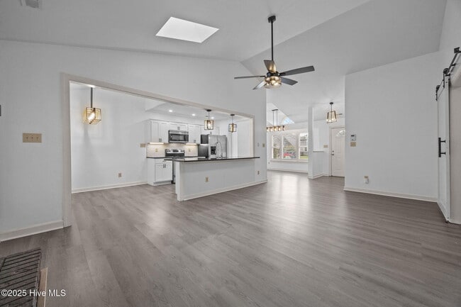 Foto del edificio - 406 Hampshire Pl