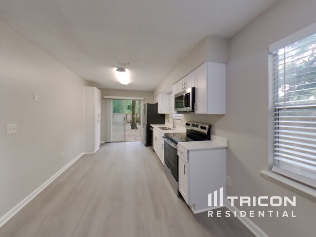 Building Photo - 3572 Raymur Villa Dr