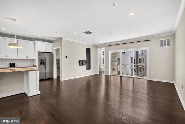 Foto del edificio - 23685 Hopewell Manor Terrace