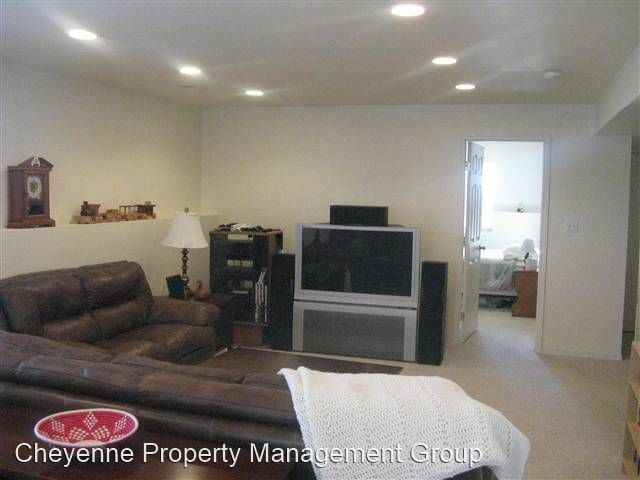 Building Photo - 4 br, 3 bath House - 1125 Melody Lane