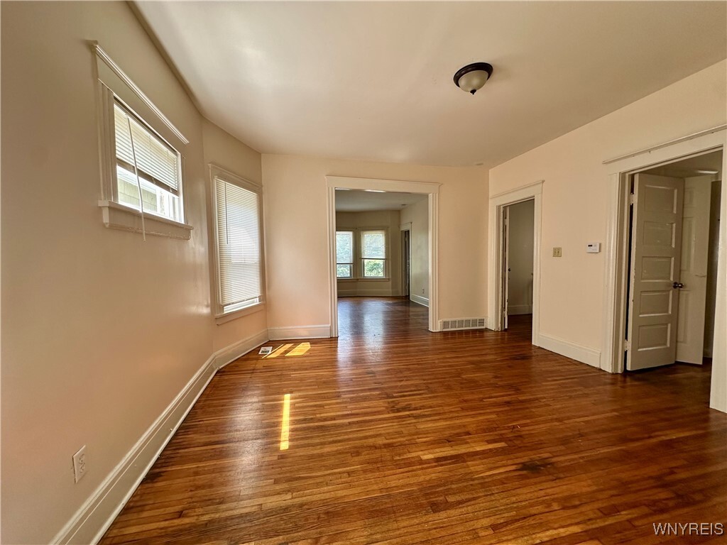 Building Photo - 127 Hayden St