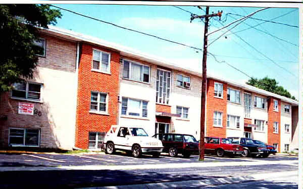 Building Photo - 9610-9634 Ivanhoe Ave