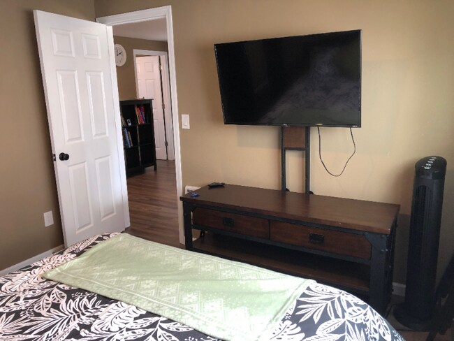 Foto del edificio - 543 N Broadway St