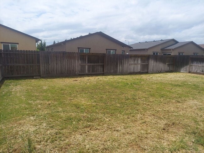 Building Photo - 580 Beckman Way