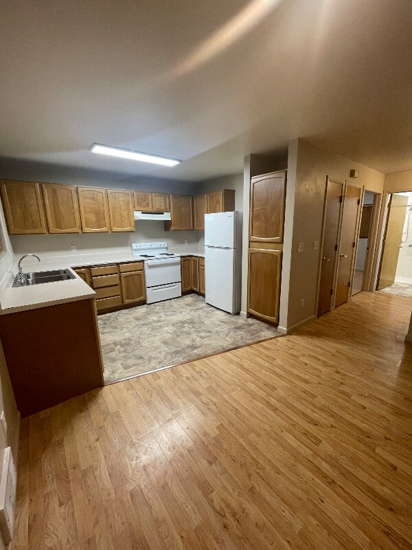 Foto del edificio - 6787 Badger St