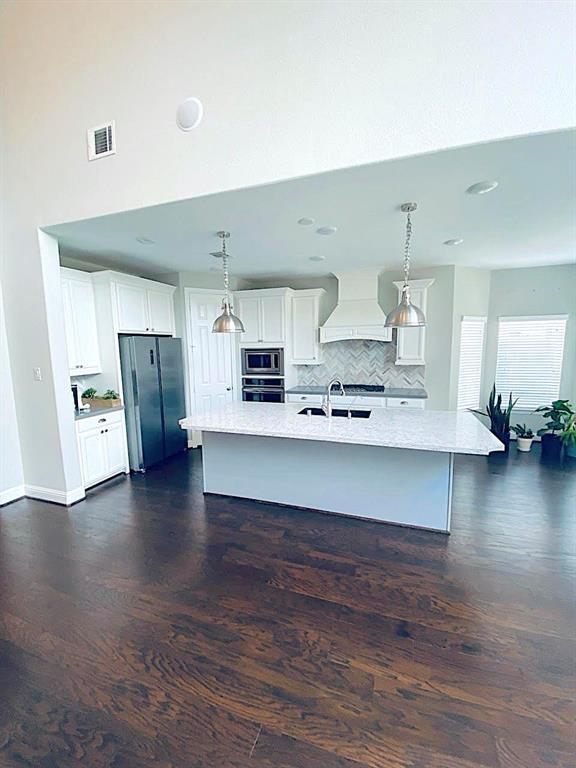Foto del edificio - 4310 Maytree Ln