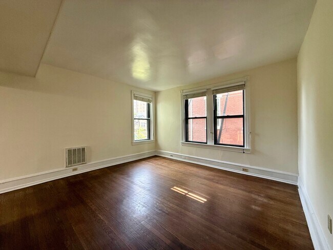 Foto del edificio - 1610 N Broom St