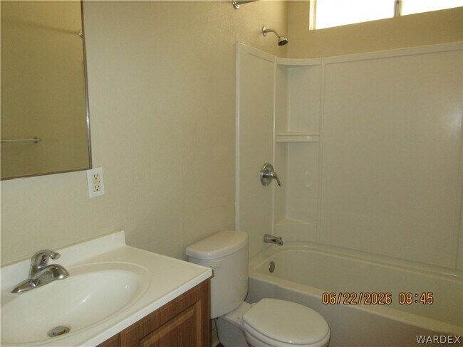 Foto del edificio - 3090 E Butler Ave