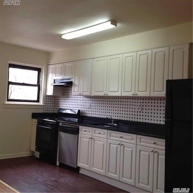 Building Photo - 144-36-144-72 72nd Dr