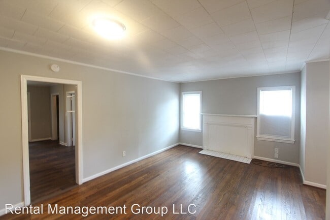 Building Photo - 3 br, 1.5 bath House - 357 Midwood Avenue