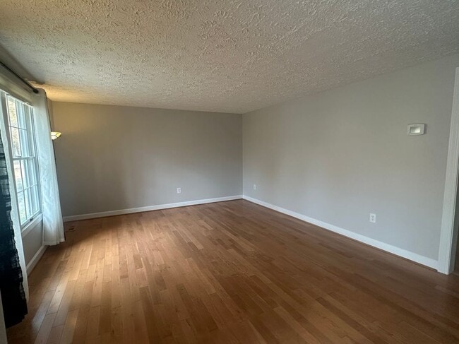 Foto del edificio - 804 Mason Rd