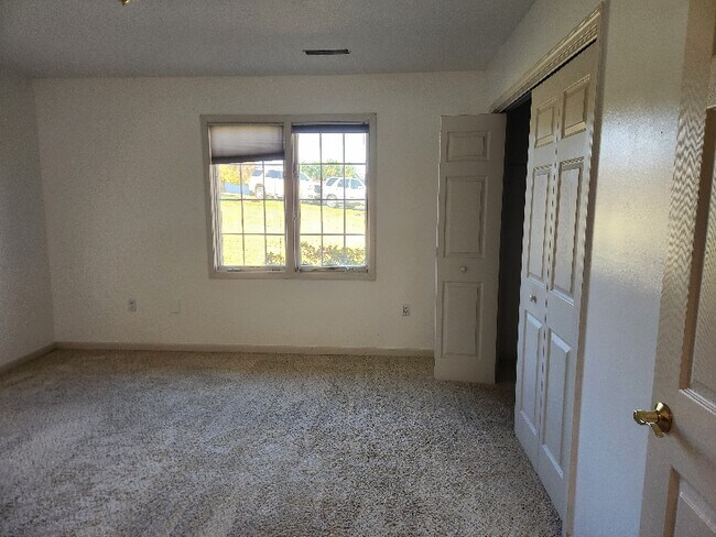 Foto del edificio - 1105 Estate Dr