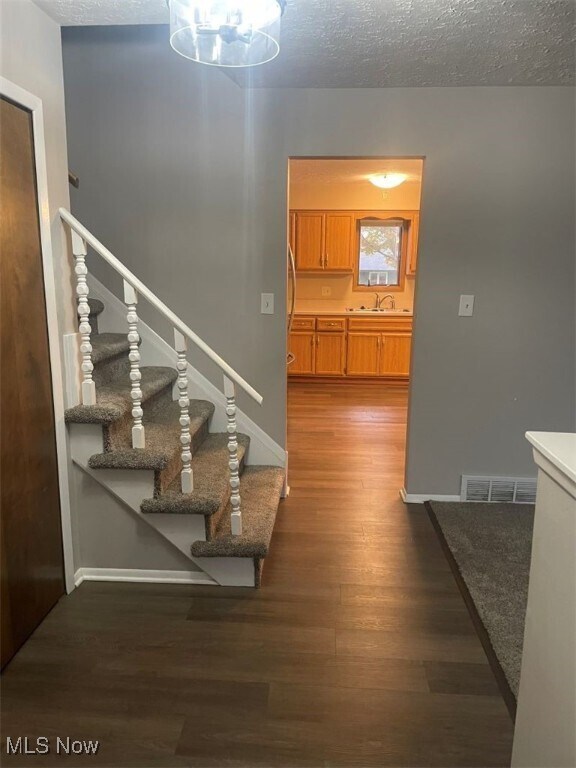 Foto del edificio - 14292 Trenton Ave