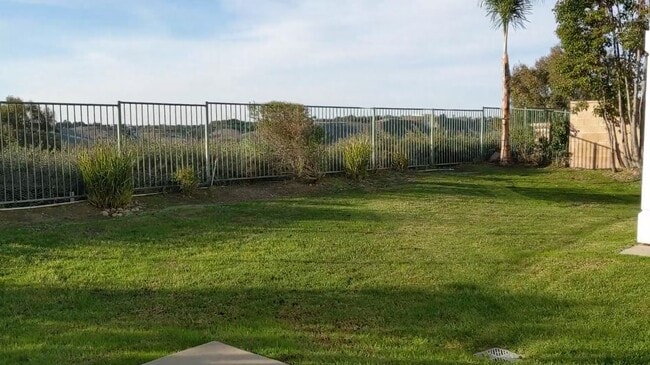 Foto del edificio - 31 Ledgewood Dr