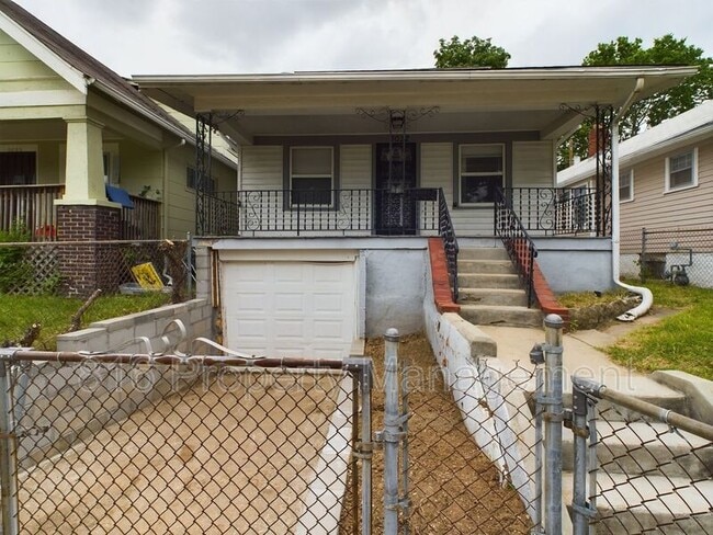 Foto del edificio - 3032 Elmwood Ave