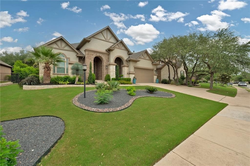 Primary Photo - 205 Lake Como Dr
