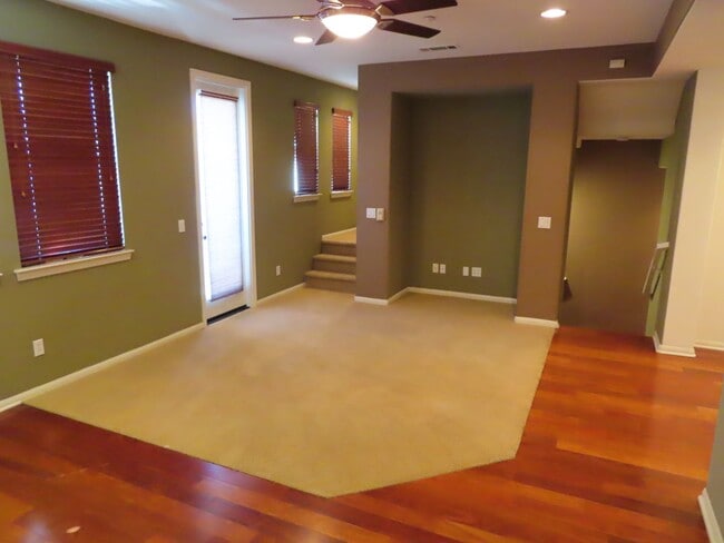 Building Photo - 3125 Harbor Ridge Ln