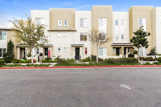Building Photo - 12822 Manhattan Ct
