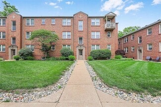 Building Photo - 817 Westwood Dr