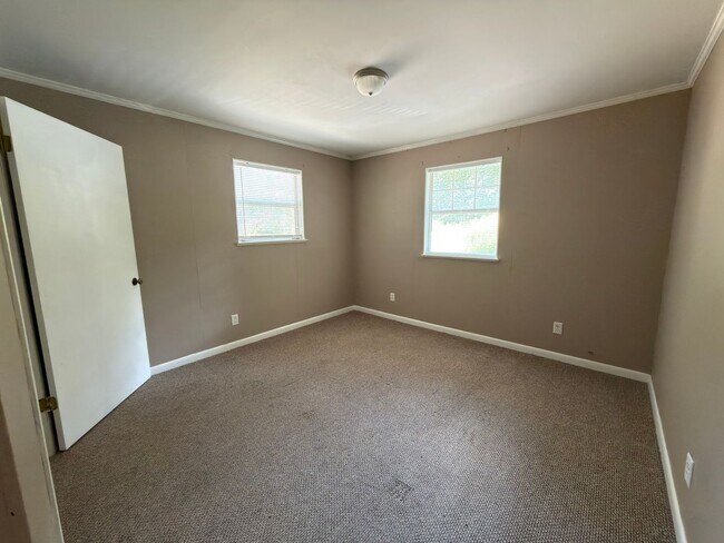 Foto del edificio - 1010 Thompson Springs Rd SE