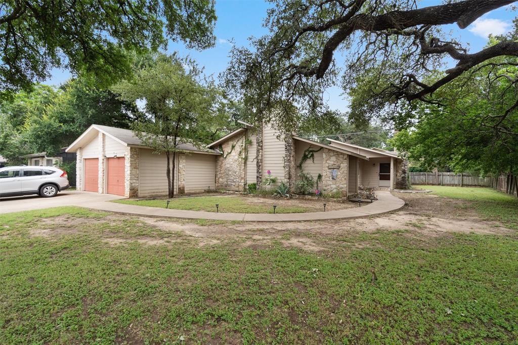 Foto principal - 11908 Broad Oaks Dr