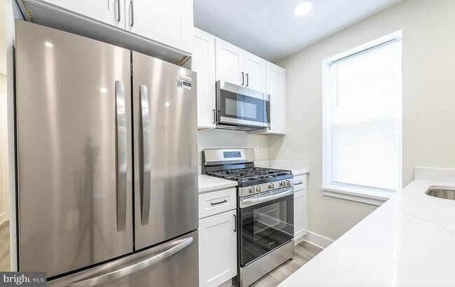 Building Photo - 2020 S 16th St