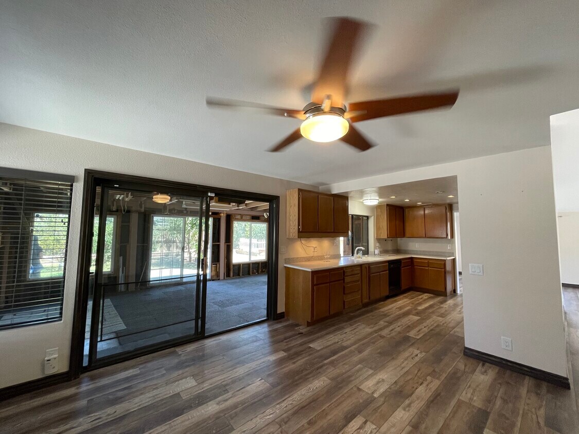 Primary Photo - 11351 Rancho Del Oro Dr